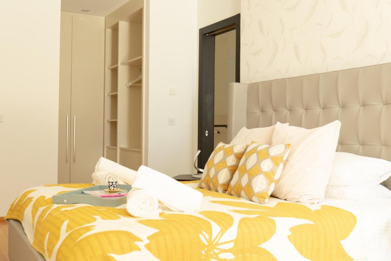 Luxurious 2 Bedroom Townhouse In Sierra Blanca Marbella Eksteriør billede