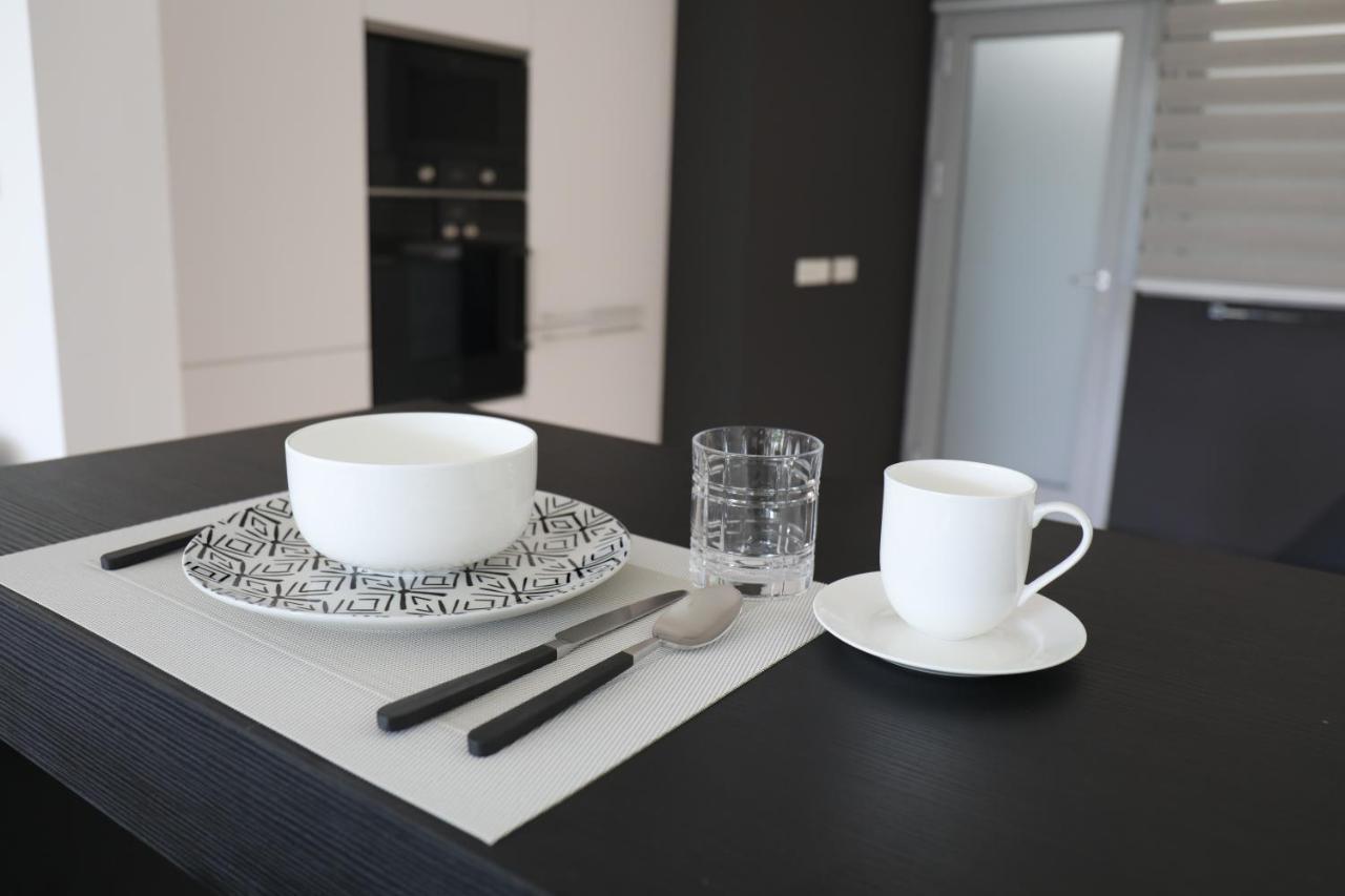 Luxurious 2 Bedroom Townhouse In Sierra Blanca Marbella Eksteriør billede